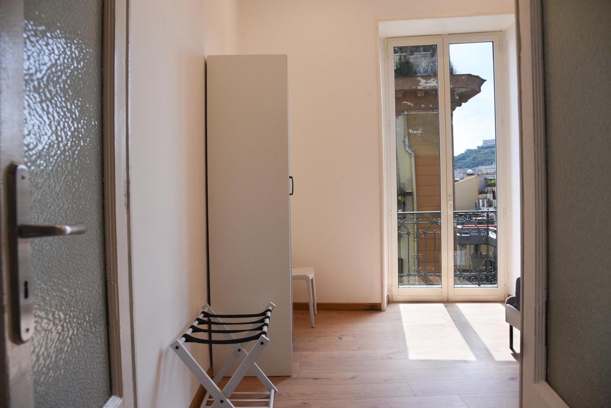 Downtown Umberto 74 Apartment Наполи Екстериор снимка